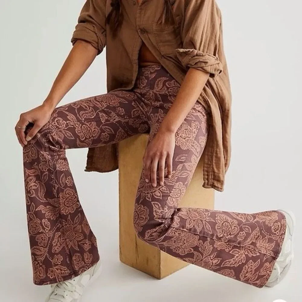 We The Free by Free People Penny Pull-on Printed flare pants - Picture 1 of 9